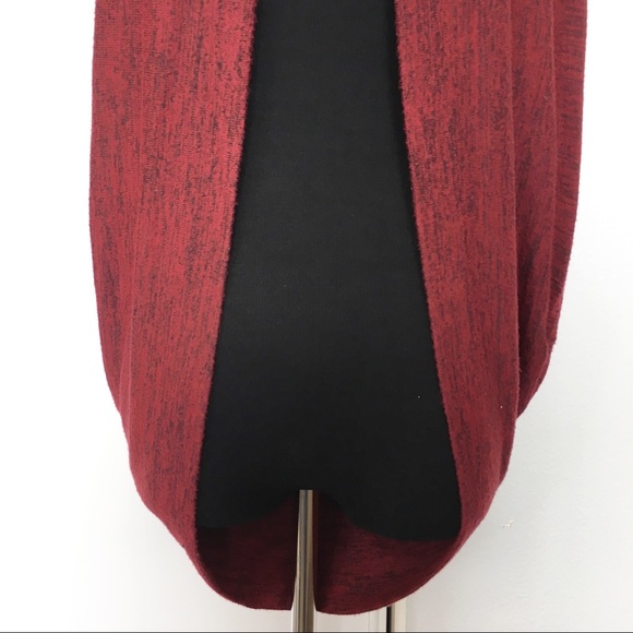 F21 | Lightweight Red Vest - Picture 3 of 8